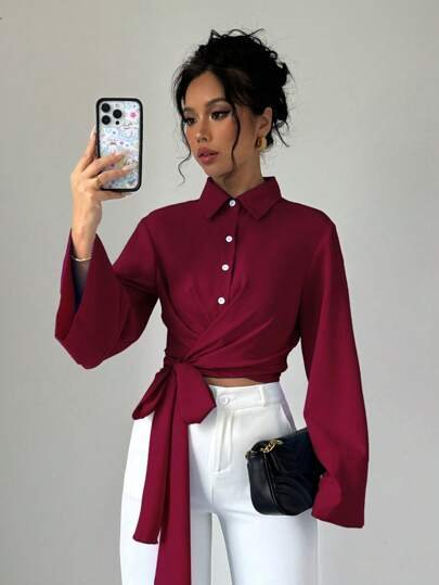 قميص بأكمام طويلة