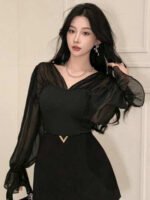 بلوزة دانتيل اسود