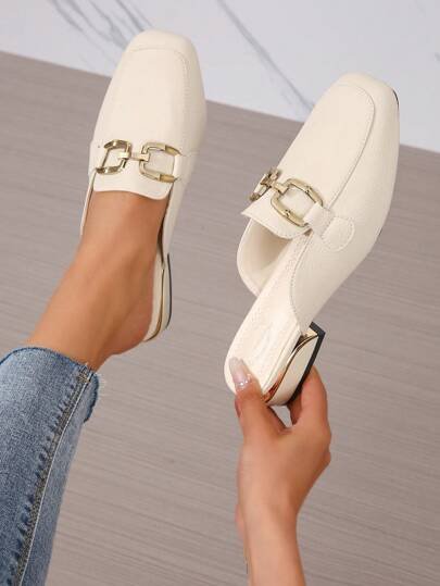 حذاء نسائي مريح